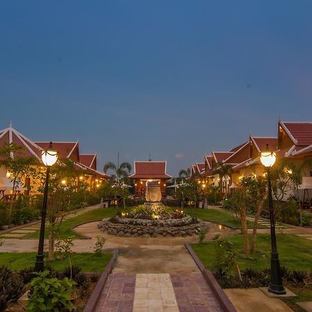 Ravorn Villa Boutique Battambang Kültér fotó