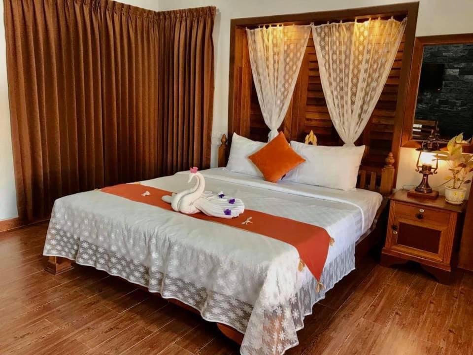 Ravorn Villa Boutique Battambang Kültér fotó