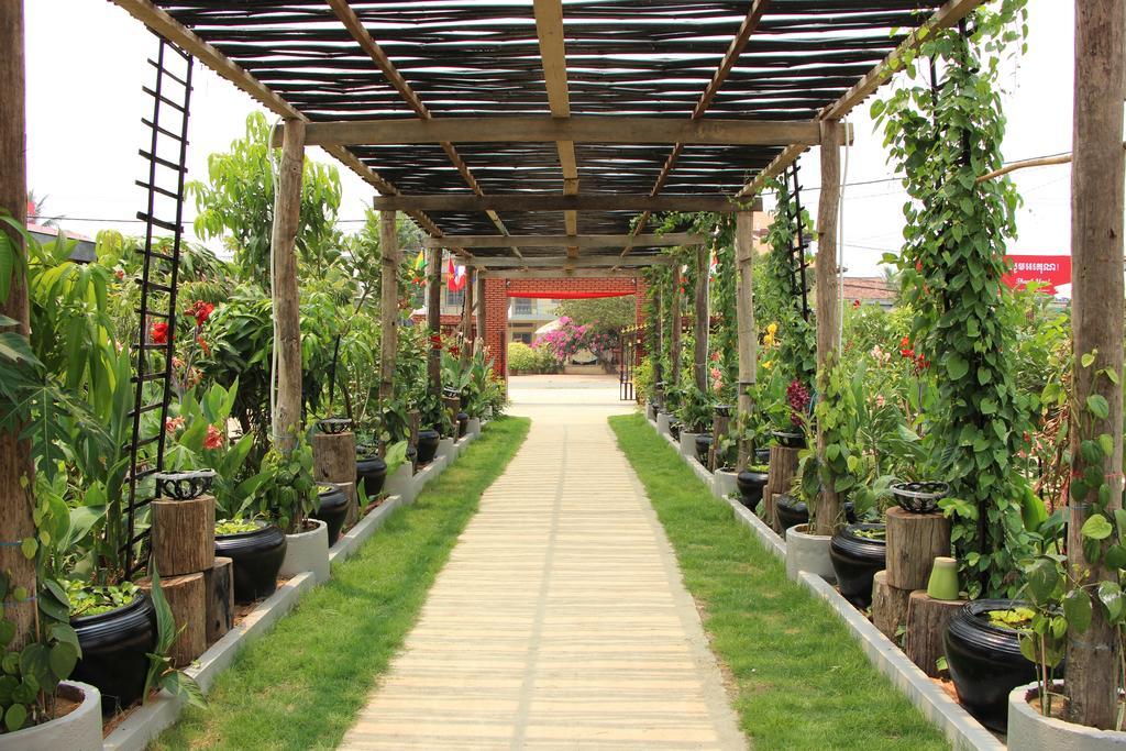 Ravorn Villa Boutique Battambang Kültér fotó